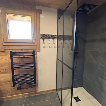 Lumen Wood בית נופש